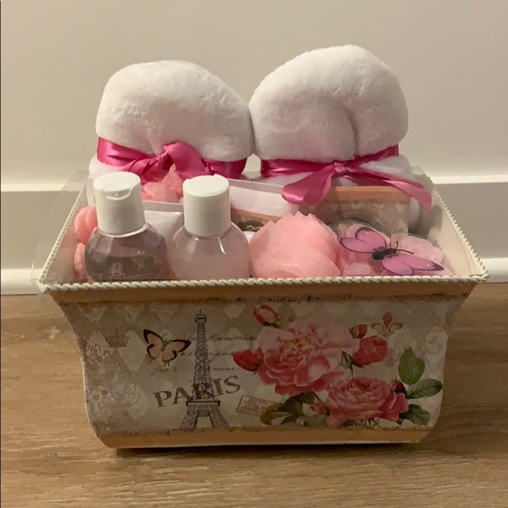Bath & Beauty Gift Set